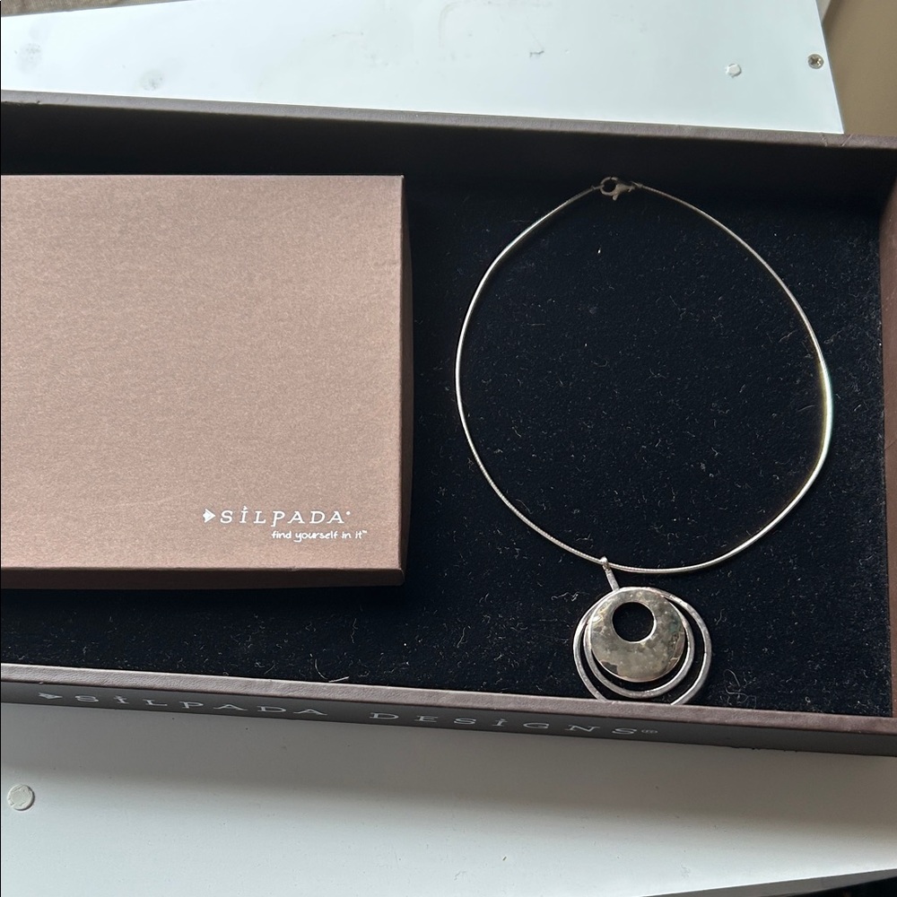 Silpada Silver Circle Pendant Necklace